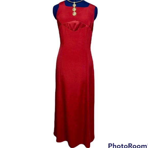 August Silk Red Dress size 6 - Picture 1 of 6